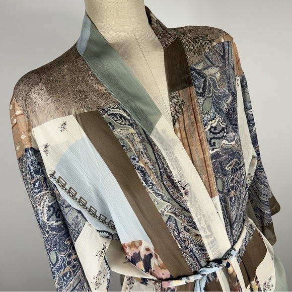 Cream Chic Patchwork Cape with Belt - Picture 3 of 11